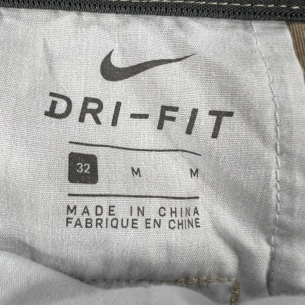 Nike Mens Shorts Size 32 Khaki Chino Golf Dri-Fit Lightweight Outdoor Casual